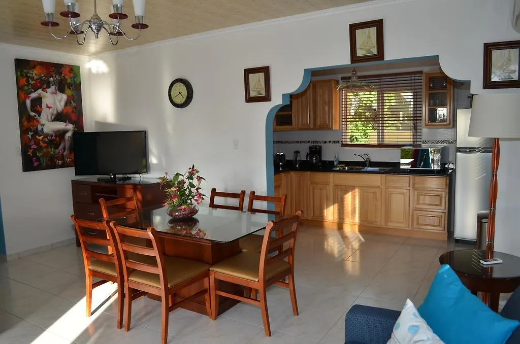 Paradise Villas & Apartments Ораньестад