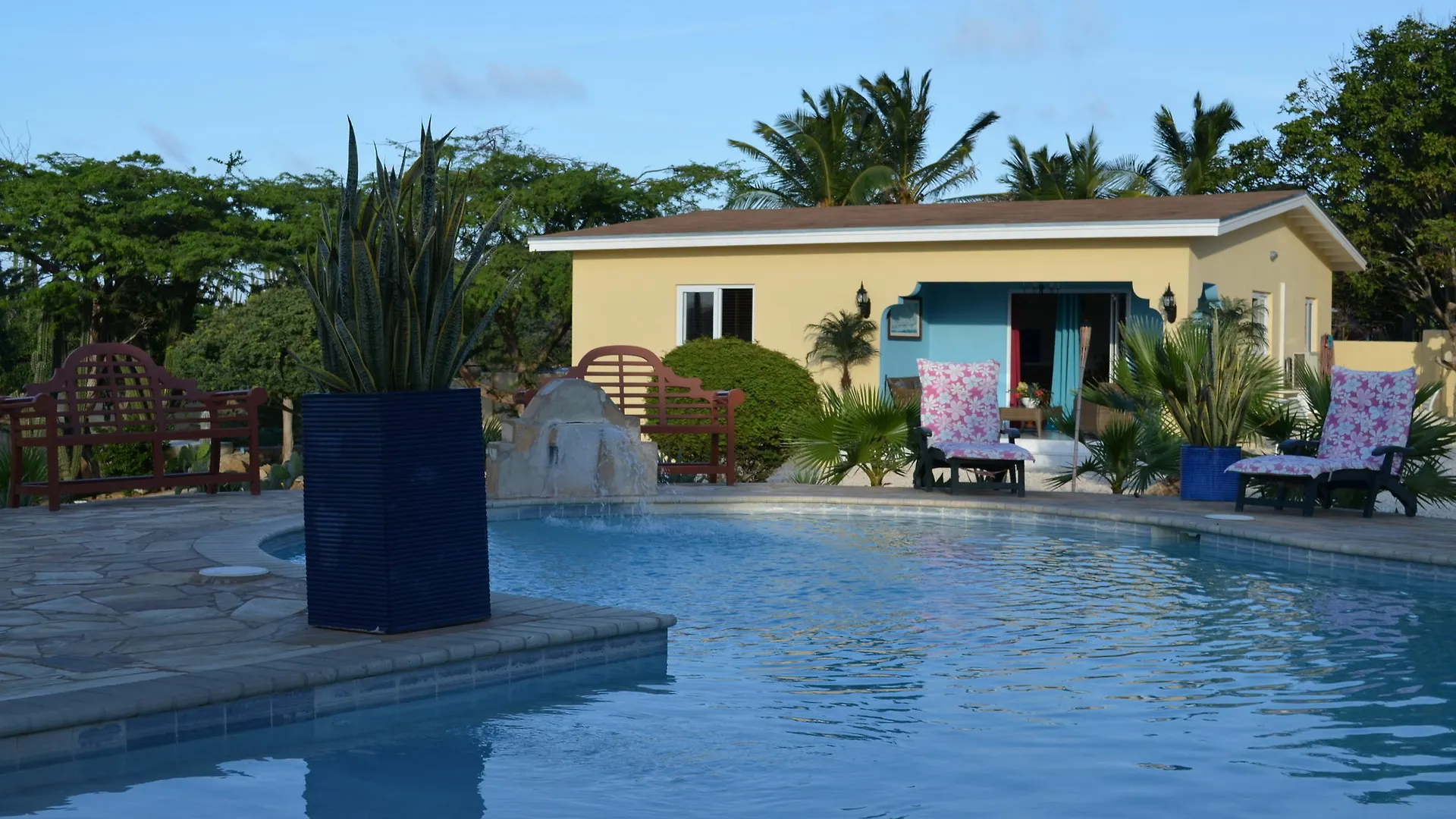 Paradise Villas & Apartments Oranjestad 0*,